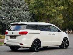 Сүрөт унаа Kia Carnival