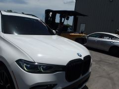 Photo of the vehicle BMW X7