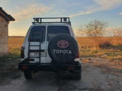 Сүрөт унаа Toyota Land Cruiser