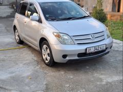 Photo of the vehicle Toyota Ist