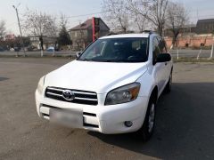 Сүрөт унаа Toyota RAV4