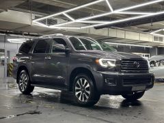 Фото авто Toyota Sequoia