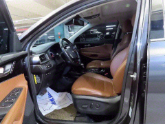 Photo of the vehicle Kia Sorento