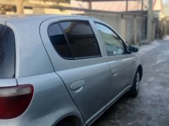 Сүрөт унаа Toyota Vitz