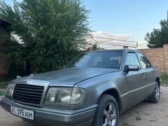 Сүрөт унаа Mercedes-Benz W124