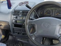 Фото авто Toyota Ipsum