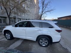 Фото авто Toyota Highlander