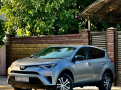 Сүрөт унаа Toyota RAV4