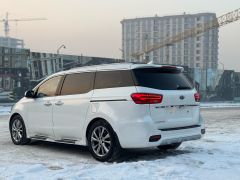 Фото авто Kia Carnival