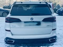 Photo of the vehicle BMW X5