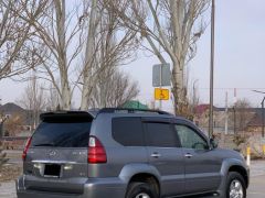 Photo of the vehicle Lexus GX