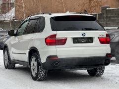 Photo of the vehicle BMW X5