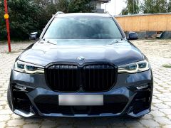 Фото авто BMW X7