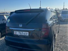 Фото авто Honda FR-V