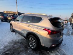 Photo of the vehicle Hyundai Santa Fe