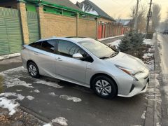 Фото авто Toyota Prius