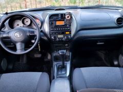 Сүрөт унаа Toyota RAV4