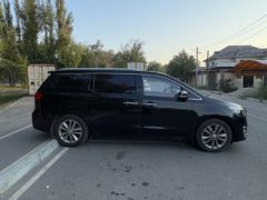 Фото авто Kia Carnival