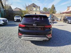 Photo of the vehicle Hyundai Santa Fe