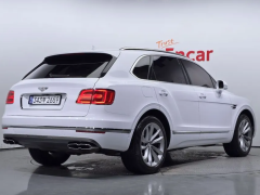 Сүрөт унаа Bentley Bentayga