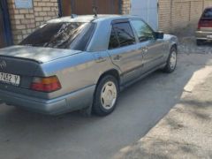 Фото авто Mercedes-Benz W124