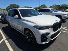 Photo of the vehicle BMW X7