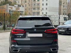 Photo of the vehicle BMW X5