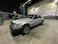 Фото авто Mercedes-Benz W124