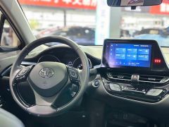 Сүрөт унаа Toyota C-HR