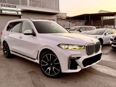 Photo of the vehicle BMW X7