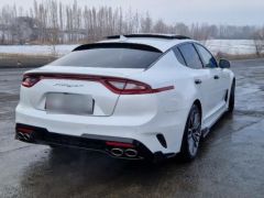 Сүрөт унаа Kia Stinger