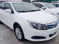 Сүрөт унаа BYD E5