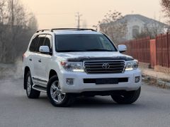 Photo of the vehicle Toyota Land Cruiser