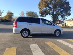 Photo of the vehicle Toyota Wish