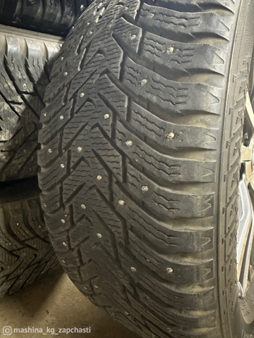 Tires - Диски с шипованный зимней резиной на Lexus LX