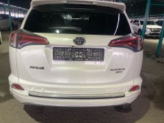 Сүрөт унаа Toyota RAV4