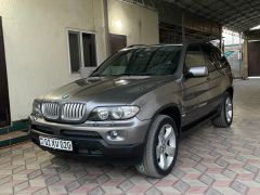 Photo of the vehicle BMW X5