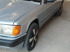 Photo of the vehicle Mercedes-Benz 190 (W201)