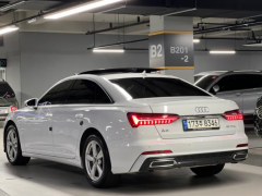 Photo of the vehicle Audi A6