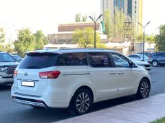 Сүрөт унаа Kia Carnival