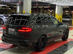 Photo of the vehicle BMW X7