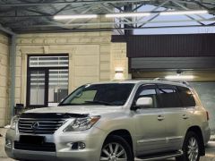 Photo of the vehicle Lexus LX