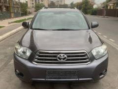 Photo of the vehicle Toyota Highlander