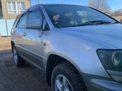 Сүрөт унаа Toyota Harrier