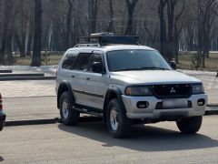 Сүрөт унаа Mitsubishi Montero Sport