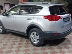 Сүрөт унаа Toyota RAV4