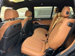 Фото авто BMW X7