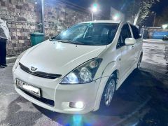 Фото авто Toyota Wish