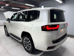 Photo of the vehicle Toyota Land Cruiser