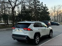 Сүрөт унаа Toyota RAV4